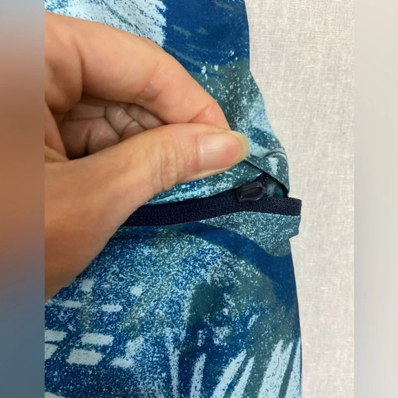 Lululemon Athletica Current State Swim Beach Board Short 9"  Sz 36 - Picture 11 of 11